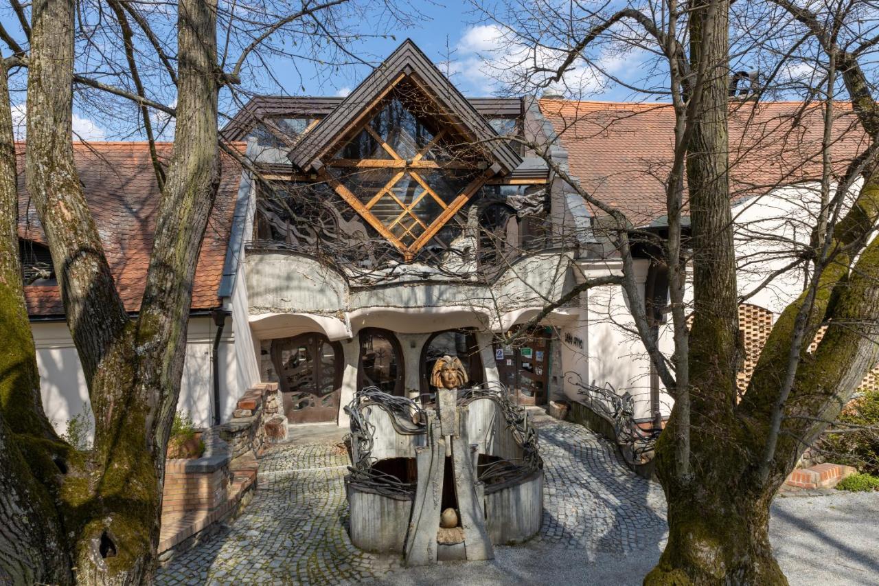 Hotel Zamek Stirin Velké Popovice Buitenkant foto